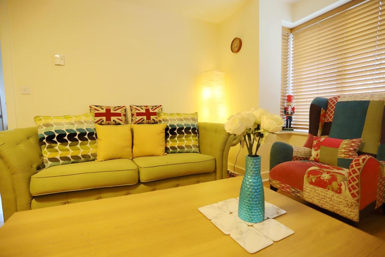 Easytravel Luxury Nec/Airport 3 Beds House Apartment Birmingham Exterior foto