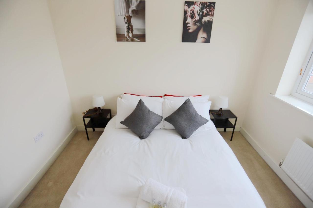 Easytravel Luxury Nec/Airport 3 Beds House Apartment Birmingham Exterior foto